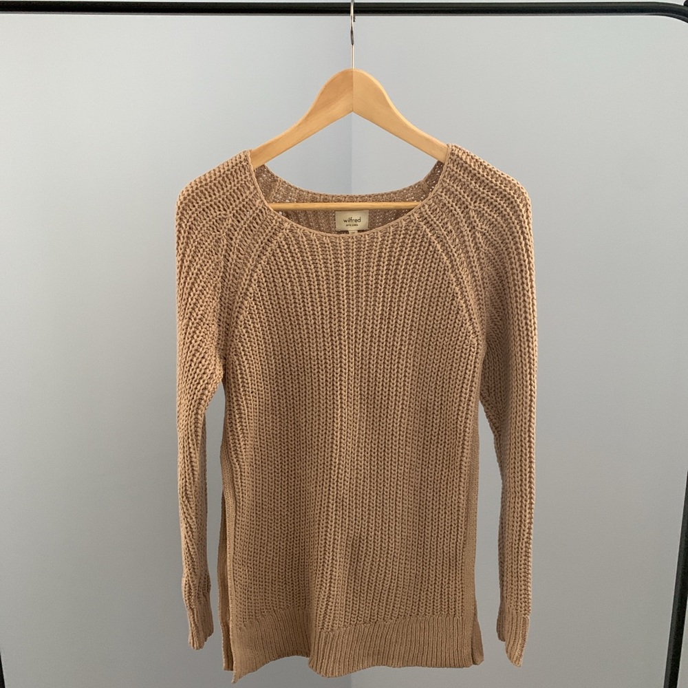 ARITZIA/WILFRED - KNIT SWEATER WITH SIDE SLITS